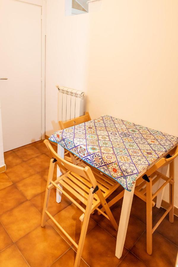 瓦拉泽Casa Alejandro公寓 外观 照片